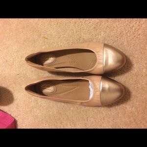 Clark’s artisan flats